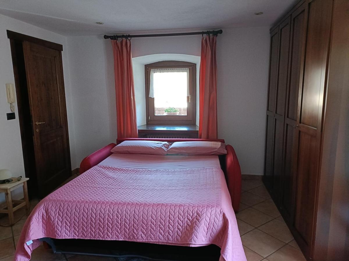 Lo Ponton Apartment Introd